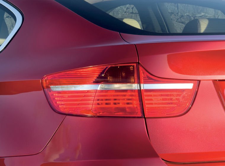 2008 BMW X6 xDrive50i Tail Light Picture